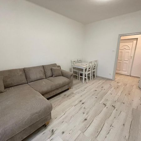 Malompark Apartman With Free Parking Debrecen Bagian luar foto